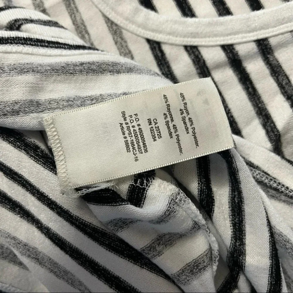 ARITZIA Wilfred Free Stripe Tshirt size small crewneck - Picture 3 of 3